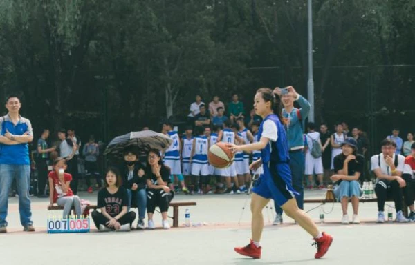 如何制定适合篮球主力的个性化训练方案_2